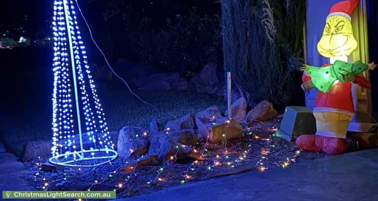 Christmas Light display at 8 Gerlach Grove, Evanston Park