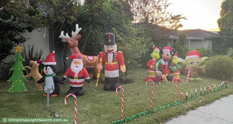Christmas Light display at 4 Yandell Close, Vermont South