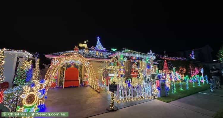 Christmas Light display at 15 Walseley Crescent, Gledswood Hills