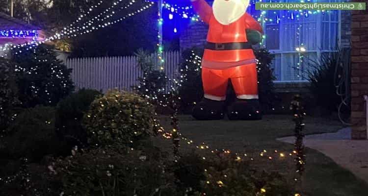Christmas Light display at  Maldon Court, Narre Warren