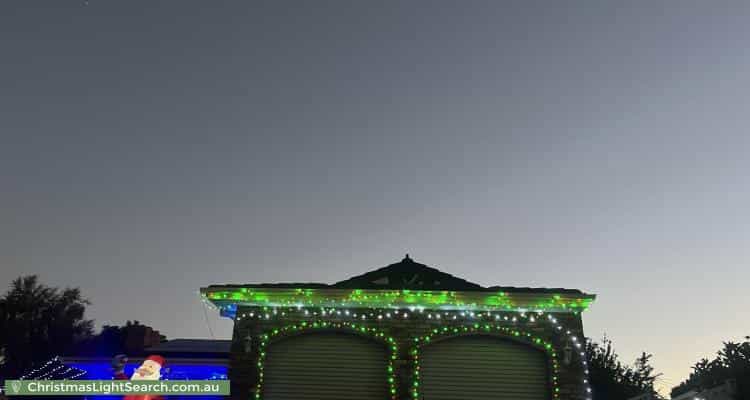 Christmas Light display at  Maldon Court, Narre Warren