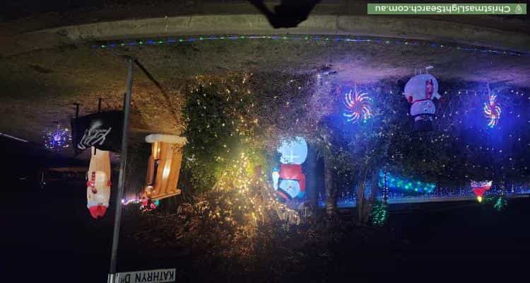 Christmas Light display at 6 Tracy Way, Morphett Vale