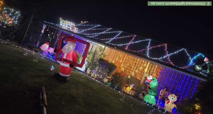 Christmas Light display at 539 Stowport Road, Stowport