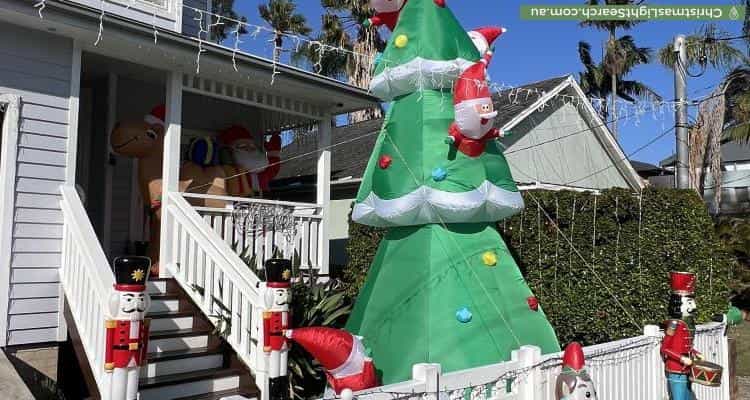 Christmas Light display at 17 Malcolm Street, Narrabeen