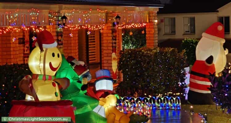 Christmas Light display at 5 The Waters, Mount Annan