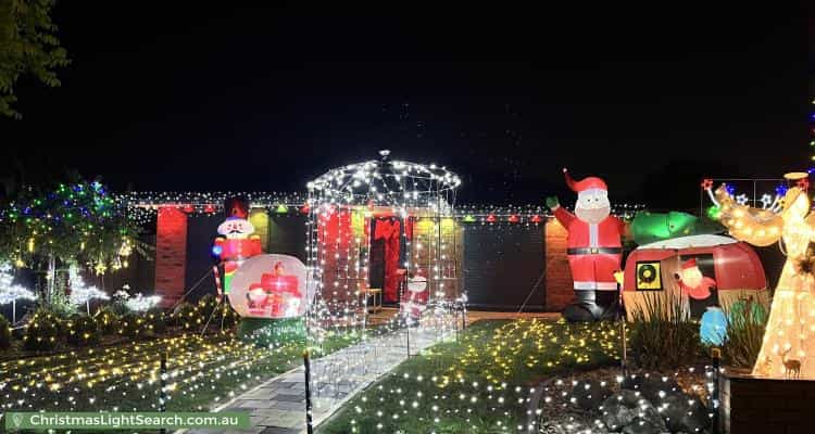 Christmas Light display at 24 Eyebright Square, Hallam