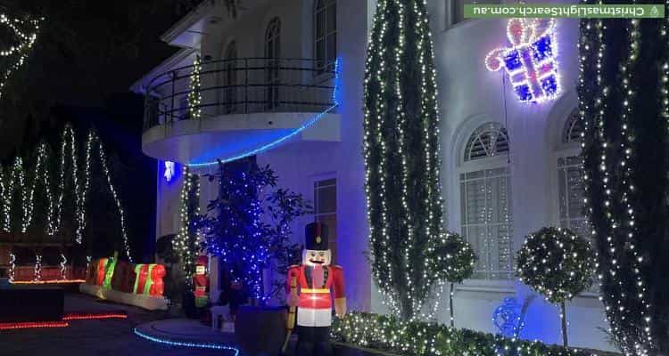 Christmas Light display at 928 Burke Road, Deepdene