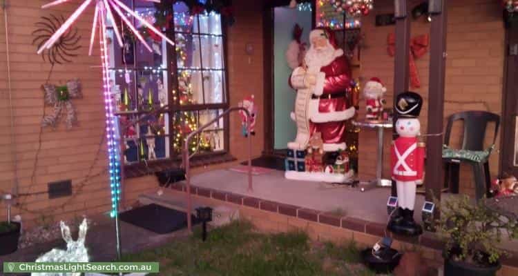 Christmas Light display at 7 Medway Avenue, Cheltenham