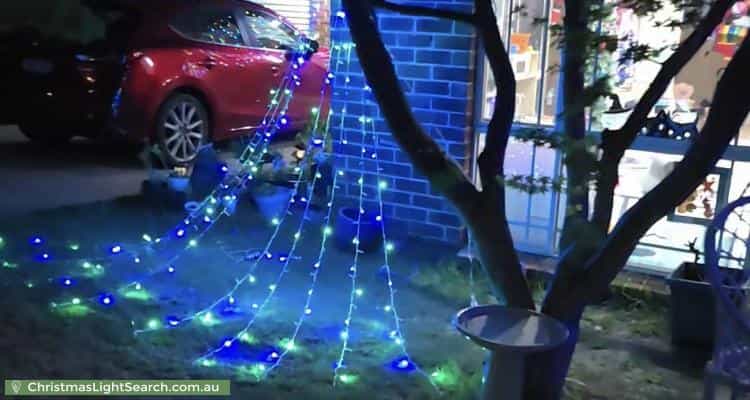 Christmas Light display at 14 Starritt Place, MacArthur