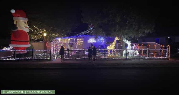 Christmas Light display at 7 Dobinson Street, Echuca