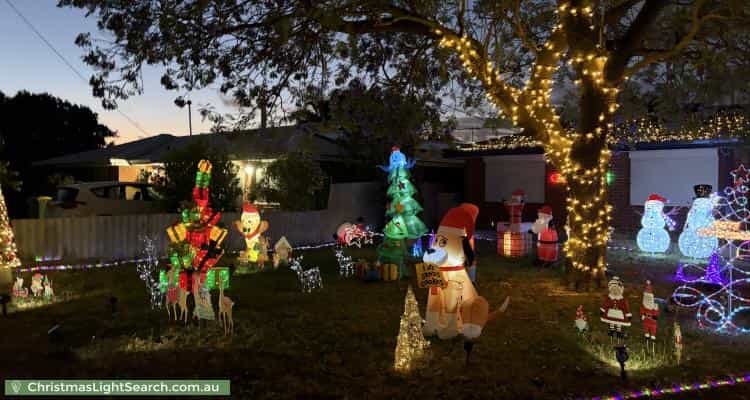 Christmas Light display at 6 Robe Place, Armadale
