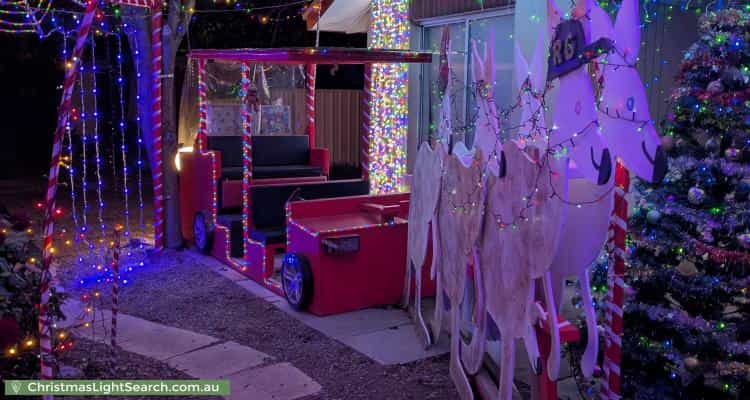 Christmas Light display at 8 Bowaka Street, Park Holme