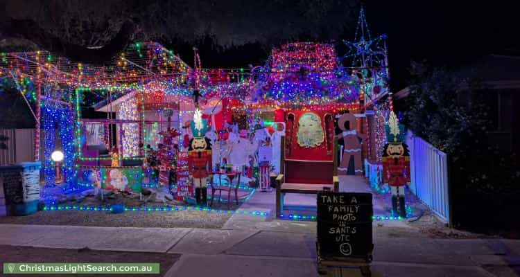 Christmas Light display at 8 Bowaka Street, Park Holme