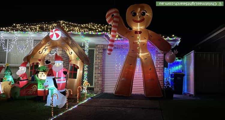 Christmas Light display at 73 Hindmarsh Street, Cranebrook