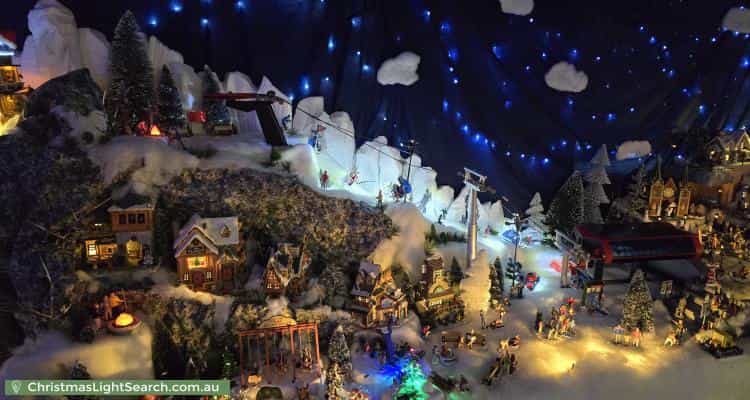 Christmas Light display at 22 Golden Avenue, Calamvale