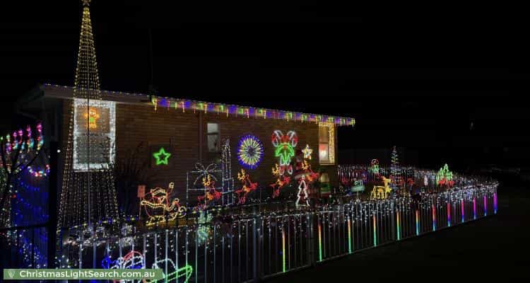 Christmas Light display at 1 Biralee Crescent, Beacon Hill