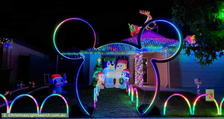 Christmas Light display at 7 Aleaha Brace, Aveley