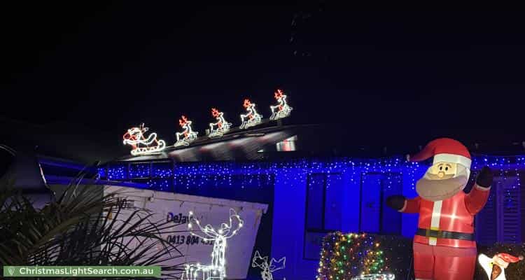 Christmas Light display at 8 Gerlach Grove, Evanston Park