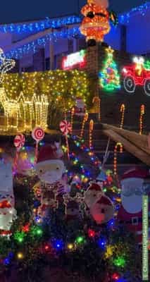 Christmas Light display at 43 Must Circuit, Calwell