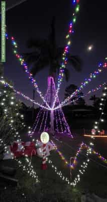 Christmas Light display at  Newline Court, Loganlea