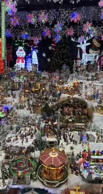 Christmas Light display at  Riverside Lane, Seville Grove