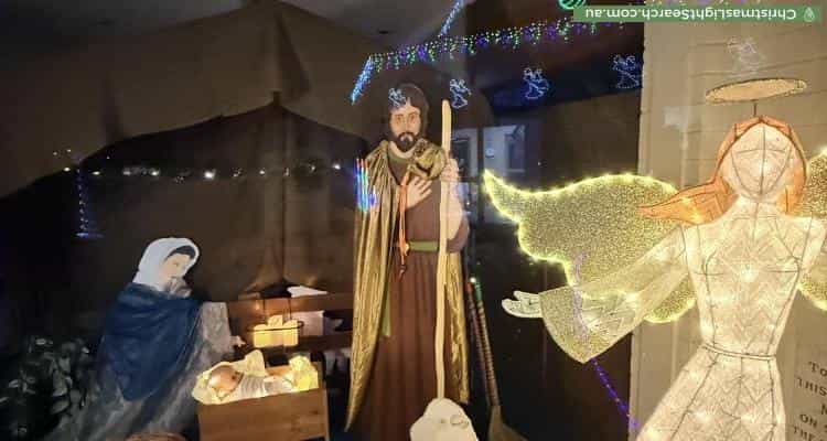 Christmas Light display at 24 Edney Road, High Wycombe
