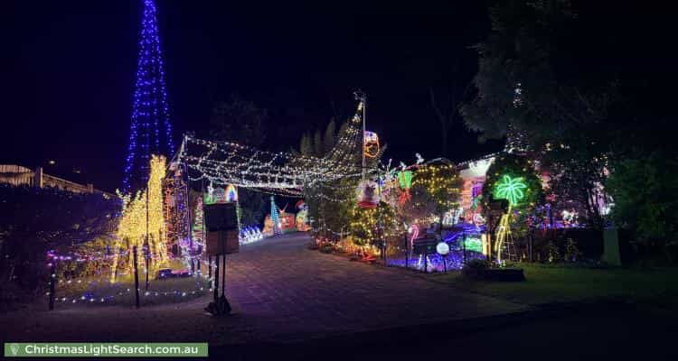 Christmas Light display at 15 Paluna Place, Forest Lake