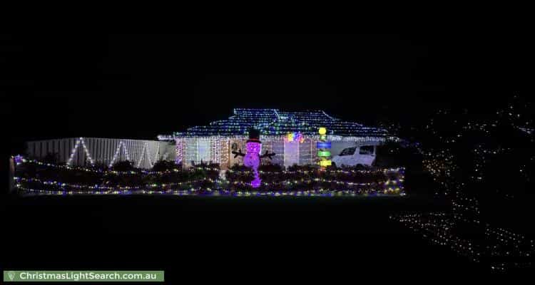 Christmas Light display at 8 Hickory Place, Hamlyn Terrace