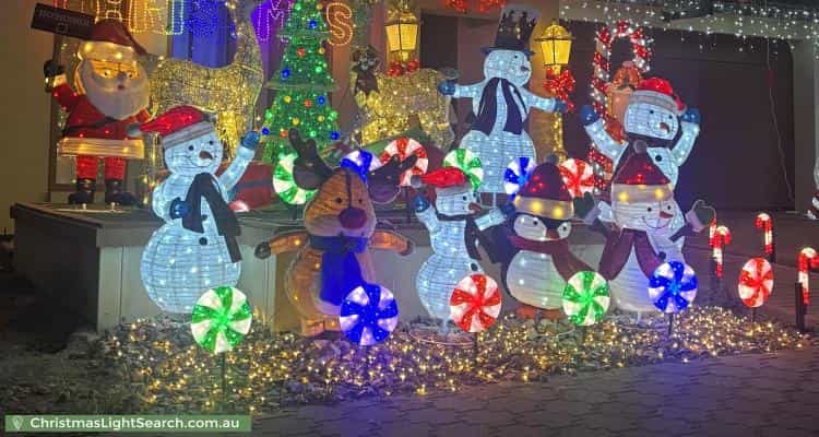 Christmas Light display at 27 Rateki Close, Burton