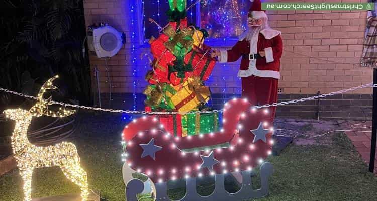 Christmas Light display at 160 Victoria Road, Dayton