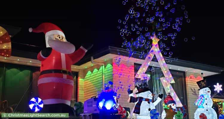 Christmas Light display at 21 Burke Parade, Hewett