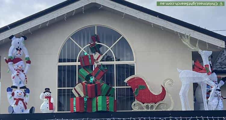 Christmas Light display at 5 Cash Court, Austins Ferry