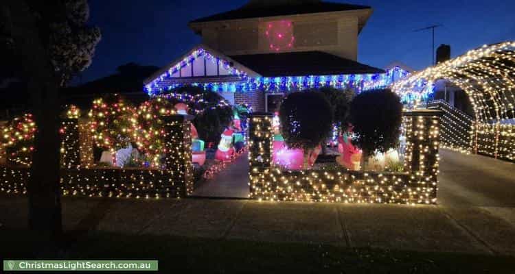 Christmas Light display at 11 Raeburn Street, Pascoe Vale