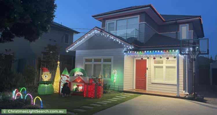 Christmas Light display at 40 Croker Street, Newport