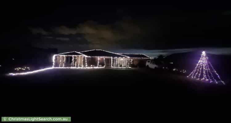 Christmas Light display at 16 Leyton Court, Kingsley