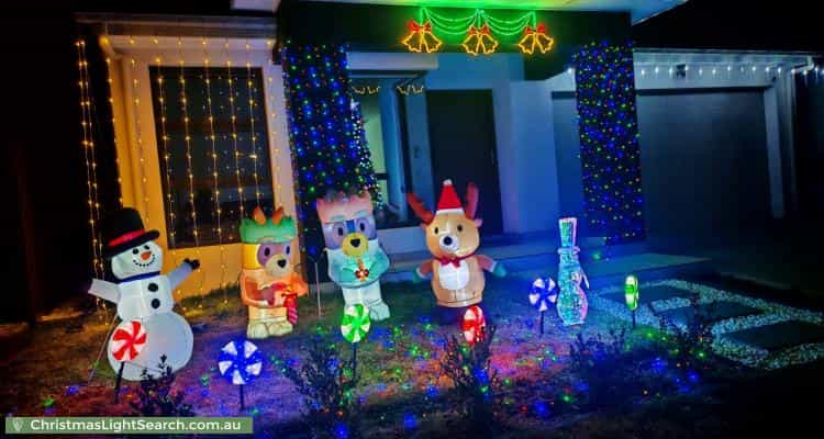 Christmas Light display at 60 Diamondback Parade, Melonba