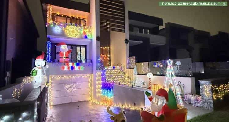 Christmas Light display at 17 Birdsall Avenue, Condell Park