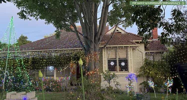 Christmas Light display at 534 Tooronga Road, Hawthorn East