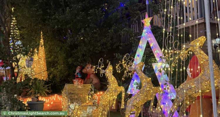 Christmas Light display at 69 Devereaux Street, Oak Park