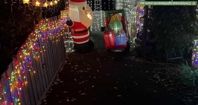 Christmas Light display at 4 Patricia Street, Millgrove