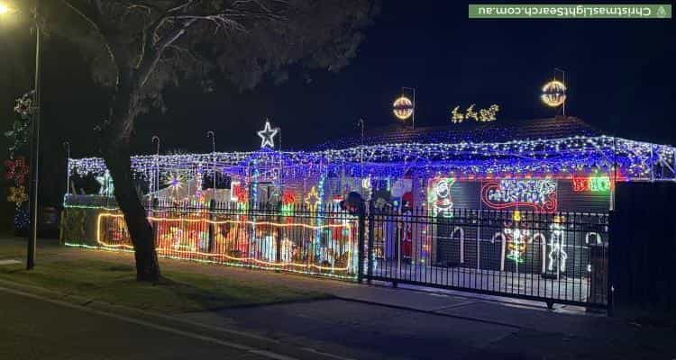 Christmas Light display at 94 Calais Circuit, Cranbourne West