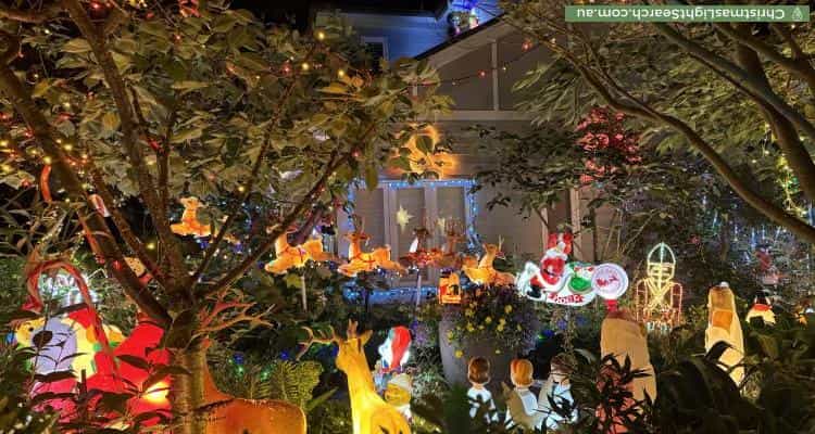 Christmas Light display at 27 Laurel Gr, Blackburn