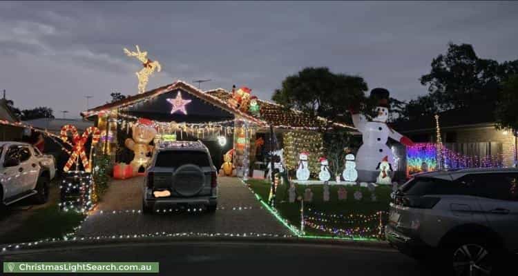 Christmas Light display at 15 Highfields Court, Loganlea