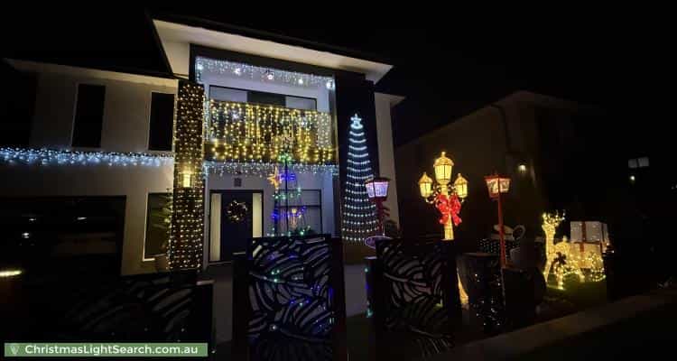 Christmas Light display at 10 Fernleaf avenue, Keysborough
