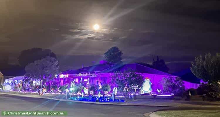 Christmas Light display at 1 Deakin Place, Thurgoona