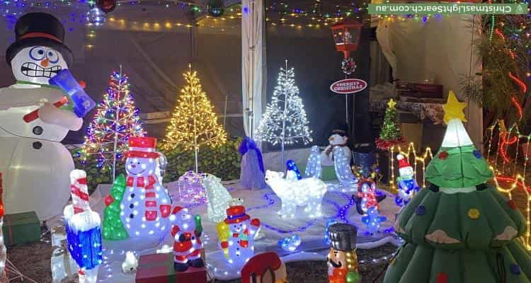 Christmas Light display at 61 Warrawee Circuit, Frankston