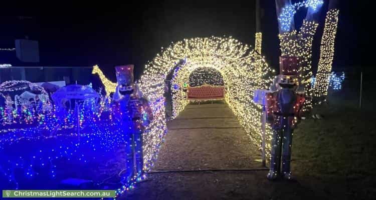 Christmas Light display at 90 Chestnut Avenue, Armidale