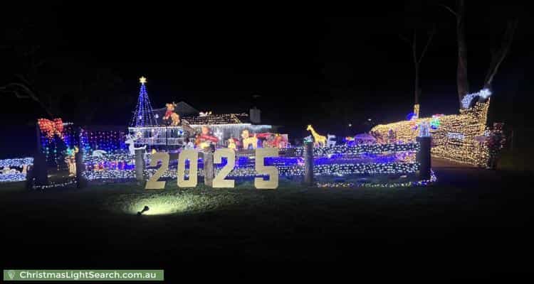 Christmas Light display at 90 Chestnut Avenue, Armidale