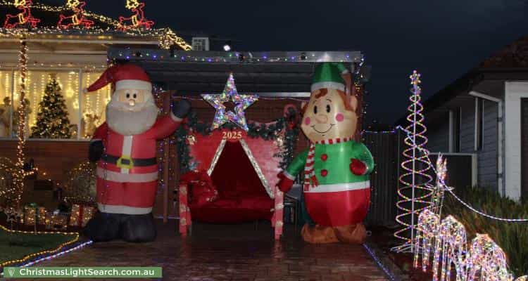 Christmas Light display at 27 Fiona Street, Woodpark