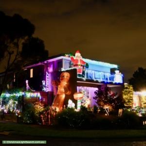 Christmas Light display at 1 The Outlook, Waterways